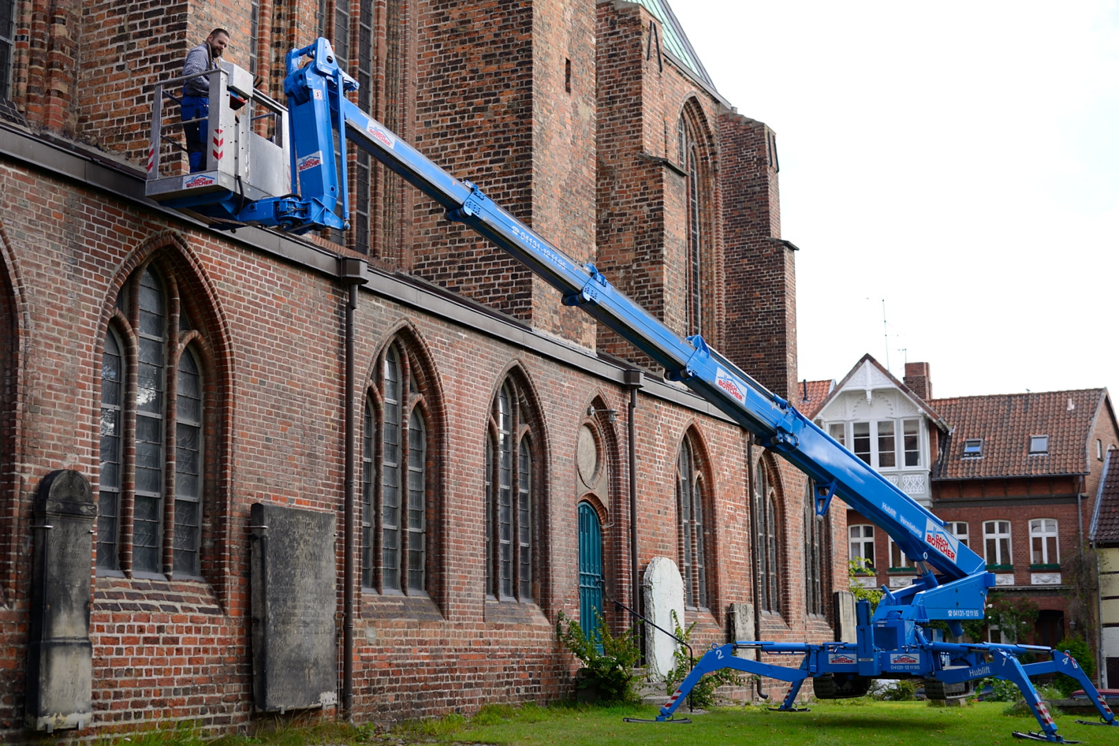 Raupenarbeitsbühnen Wolfenbüttel Braunschweig