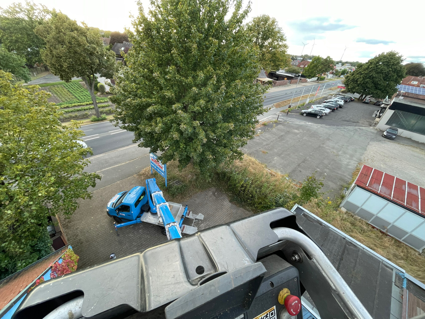 Hubsteiger HBG von oben.
Arbeitsbühnen mieten.
Mietpreise.