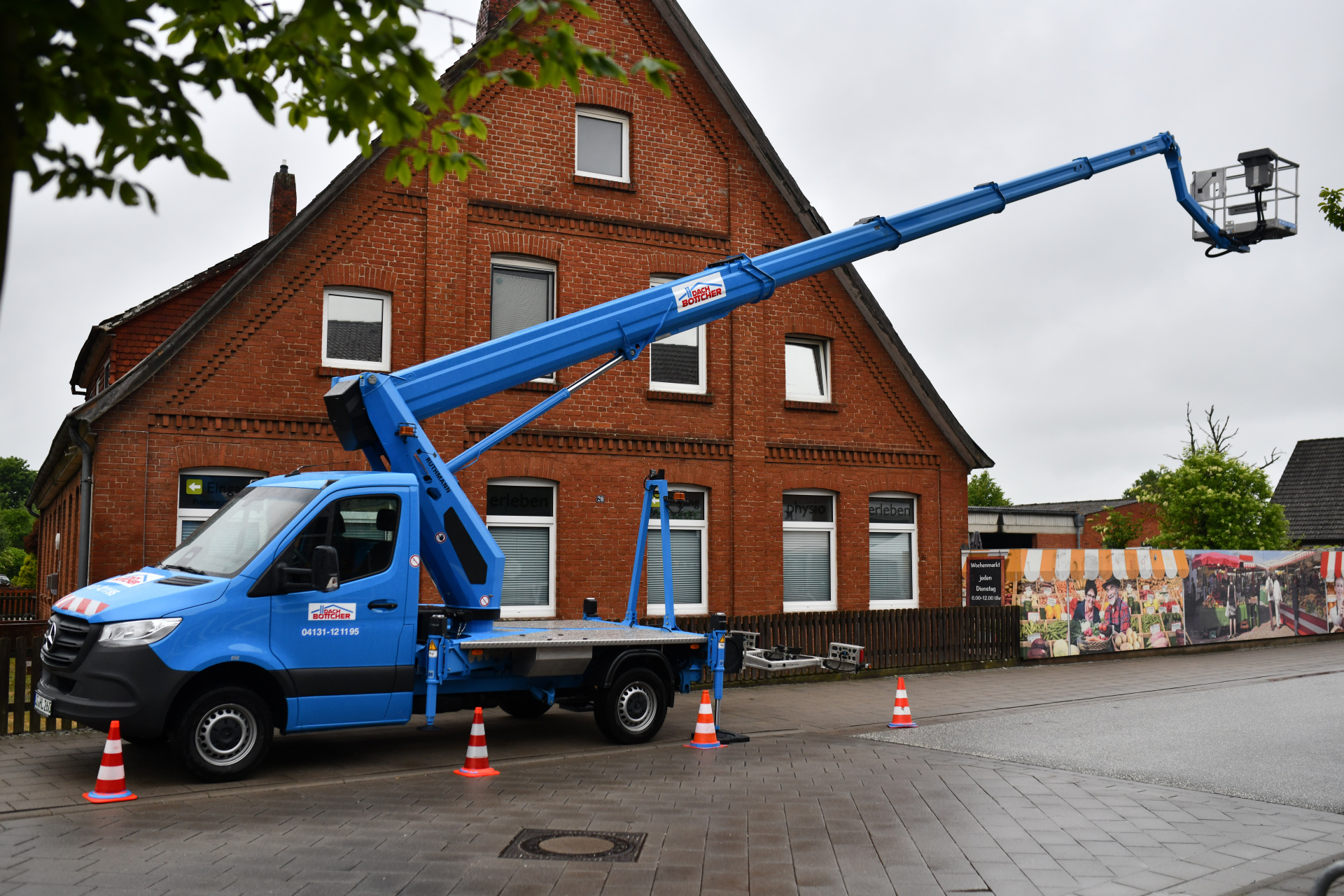 Hubsteiger TBR260 Hubarbeitsbühne aktiv Teleskop aus D85_6933