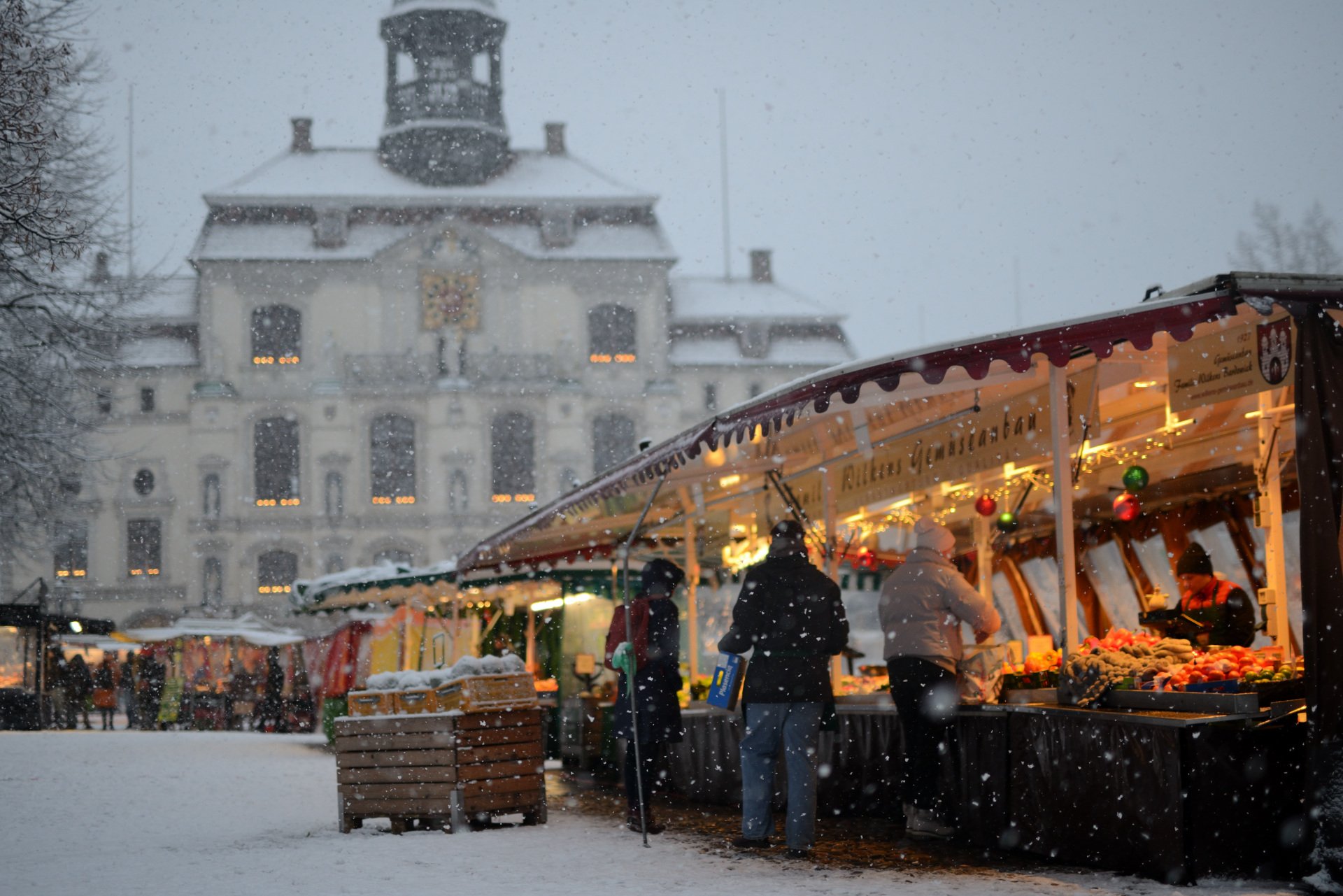 Schnee in Lüneburg Wochenmarkt samstag 2026 D80_2080