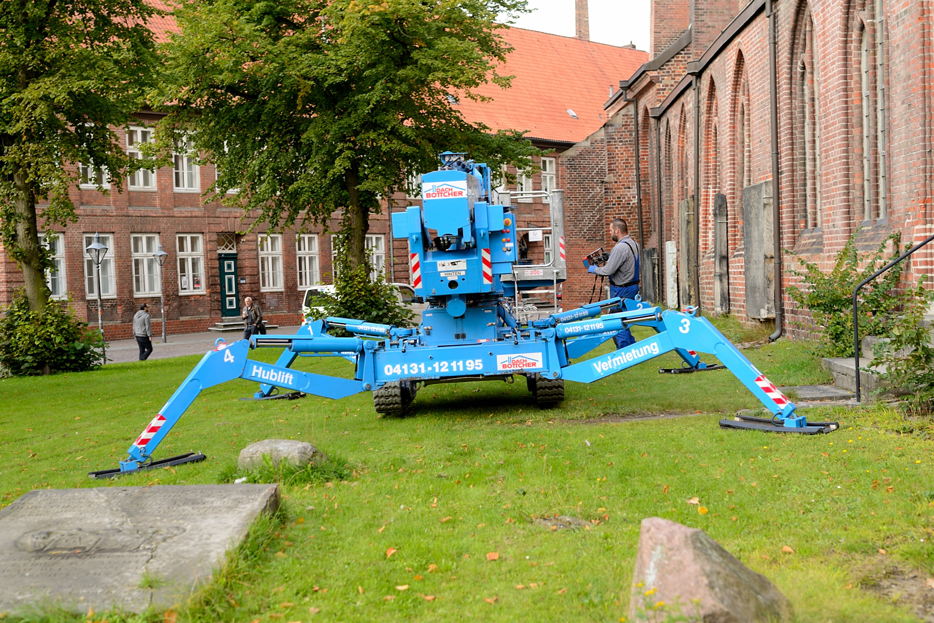 raupen hubsteiger mieten und aufbauen 0205