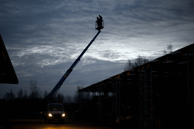 LKW Teleskop Arbeitsbühne mieten
